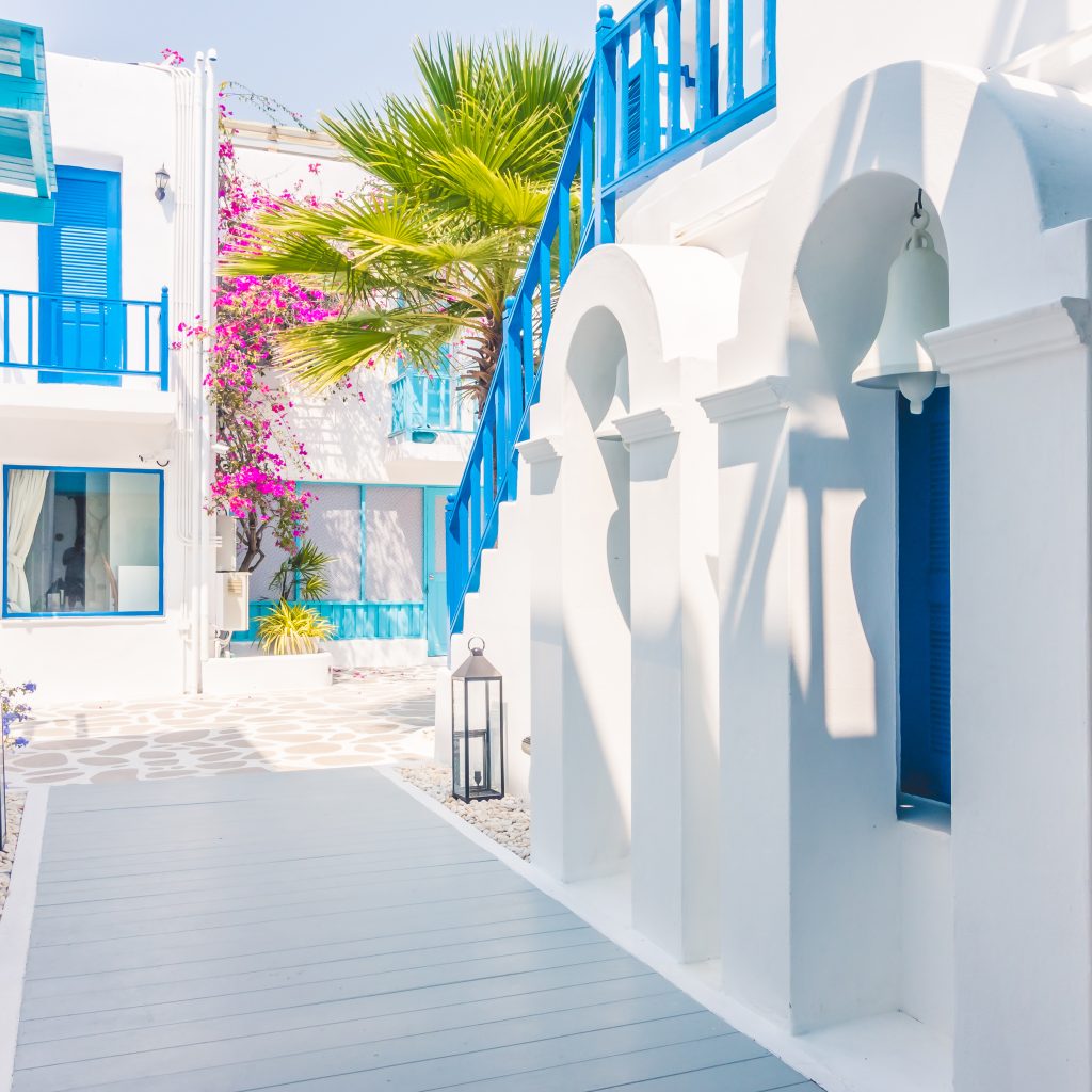 travel europe tourism village in Oia, Greece​